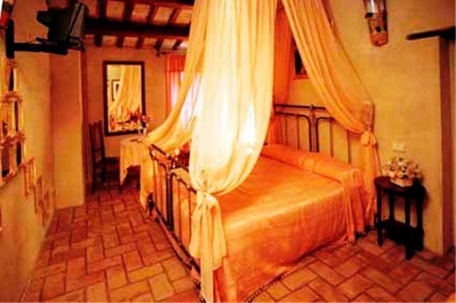 Il Paradiso Del Re Arcevia Zimmer foto